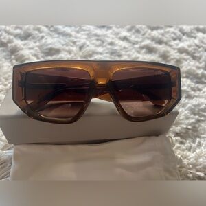 Dezi backtrack sunglasses. Work once. Great condition